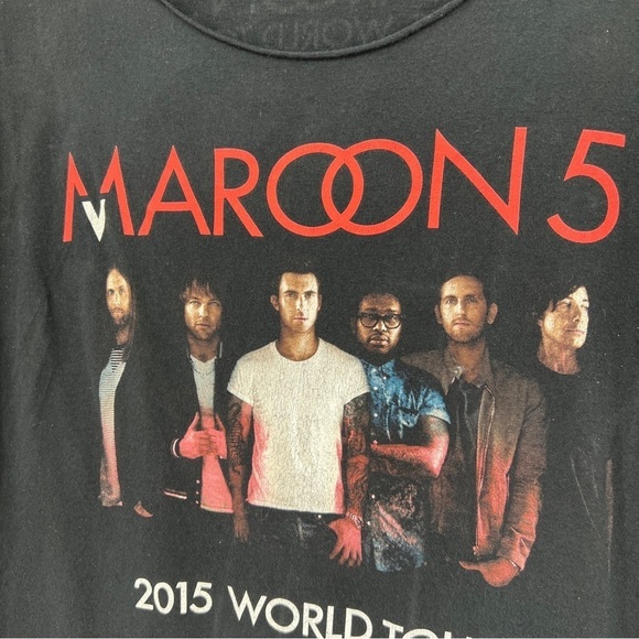 Maroon 5 black red roundneck graphic short sleeves 2015 world tour band t-shirt. - Picture 3 of 8